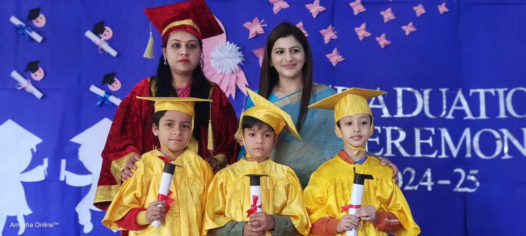 kindergarten graduation ceremony at shemrock little kingsom school amroha